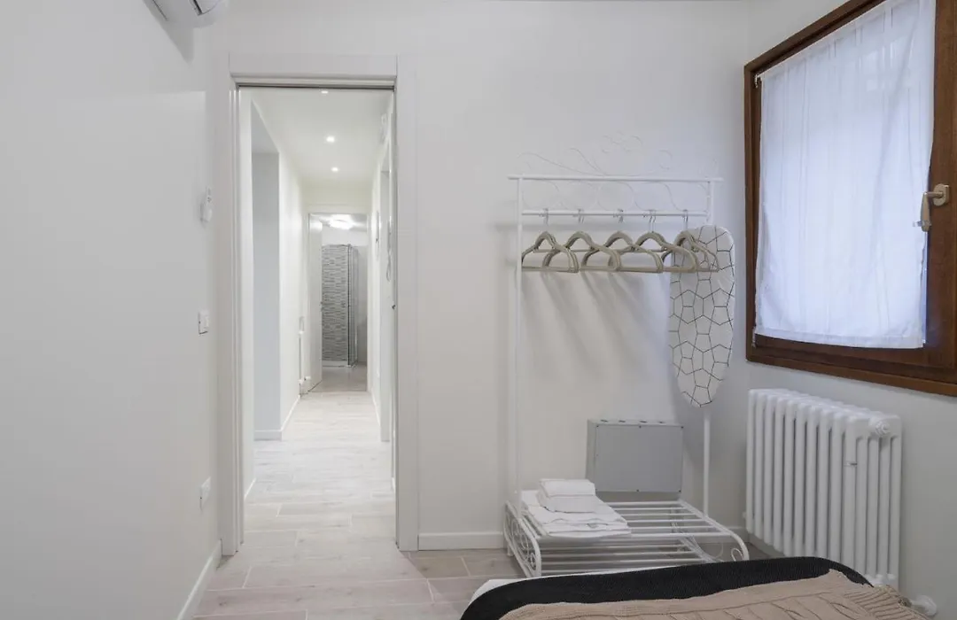 Apartments In San Marco With Canal View By Wonderful Italy-1