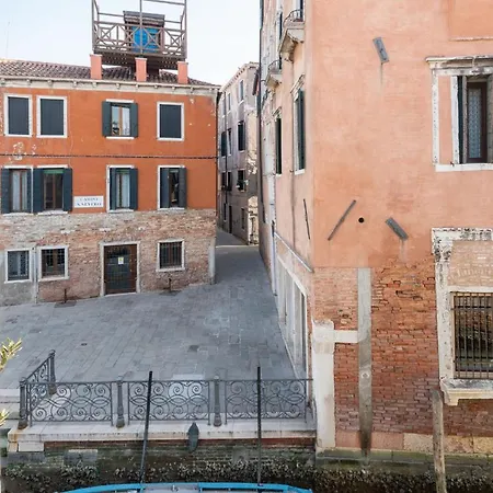 Apartments In San Marco With Canal View By Wonderful Italy-2